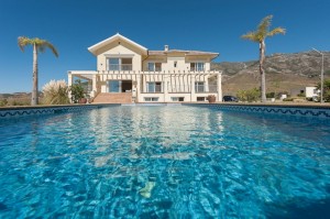  Villa For Sale in Mijas , Mlaga